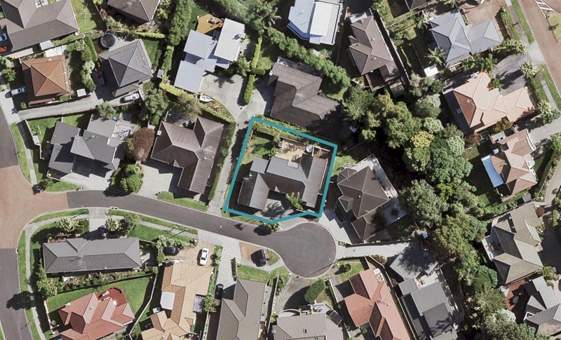 10 Beirut Court, The Gardens, Auckland - Carousel 1