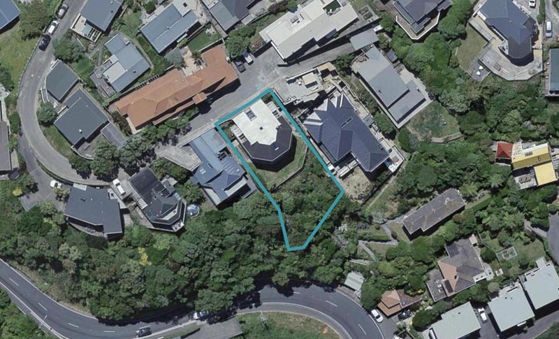 12 Shalimar Crescent, Khandallah, Wellington - Carousel 1
