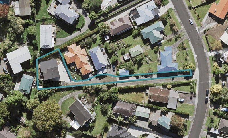 17B Chorley Avenue, Massey, Auckland - Carousel 1