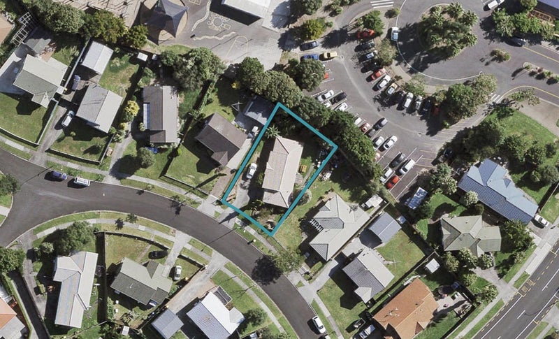7 Randwick Place, Randwick Park, Auckland - Carousel 1