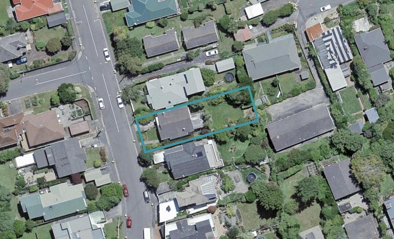 31 Monaghan Avenue, Karori, Wellington - Carousel 1