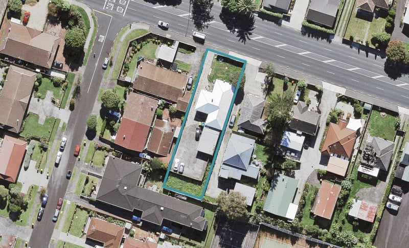 3246 Great North Road, New Lynn, Auckland - Carousel 1