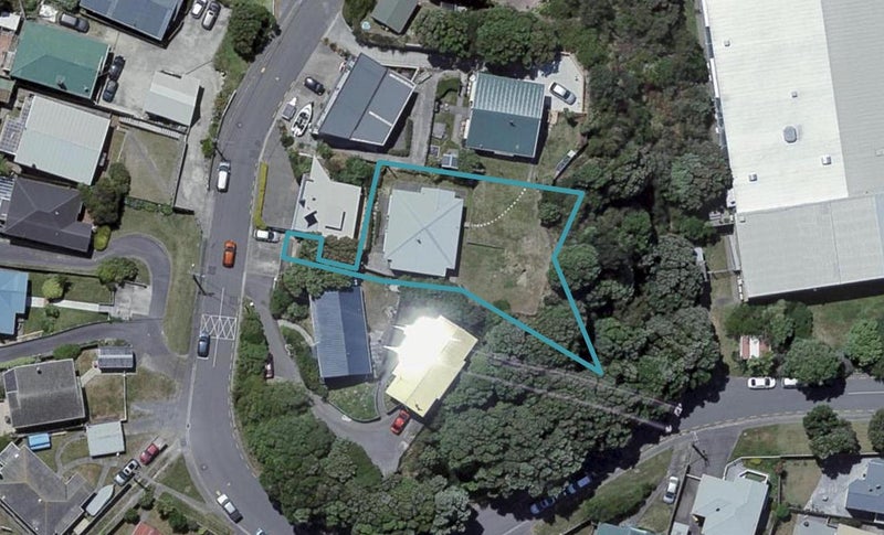 121 Wexford Road, Miramar, Wellington - Carousel 1