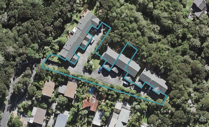 25 Soldiers Bay Place, Birkenhead, Auckland - Carousel 1