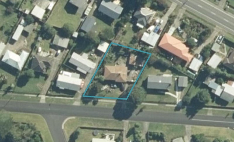 4 St Johns Avenue, Tuakau - Carousel 1