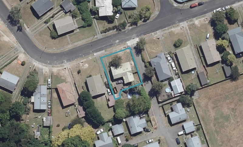 47 Halberg Crescent, Chartwell, Hamilton - Carousel 1