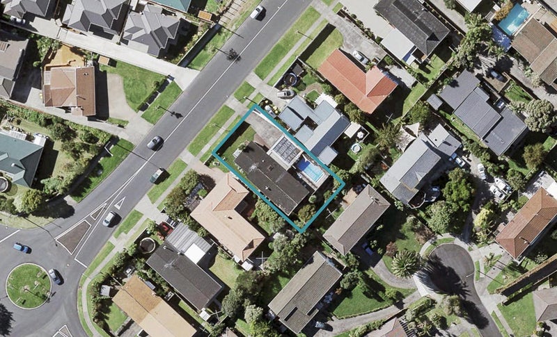 202 Cook Street, Howick, Auckland - Carousel 1