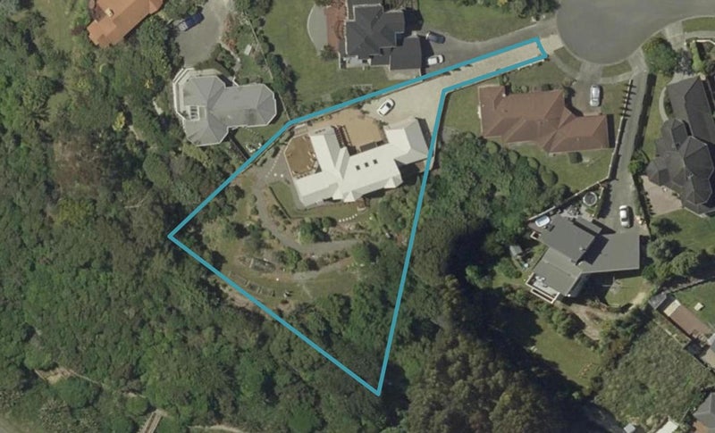 18 Kilkenny Place, Fitzherbert, Palmerston North - Carousel 1
