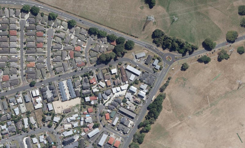 234 Old Farm Road, Hamilton East, Hamilton - Carousel 1