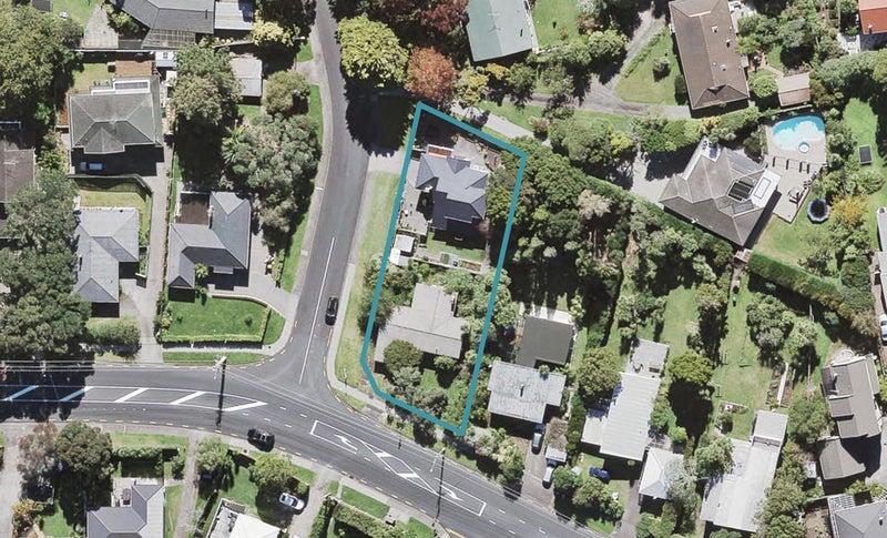 159 Golf Road, Titirangi, Auckland - Carousel 1