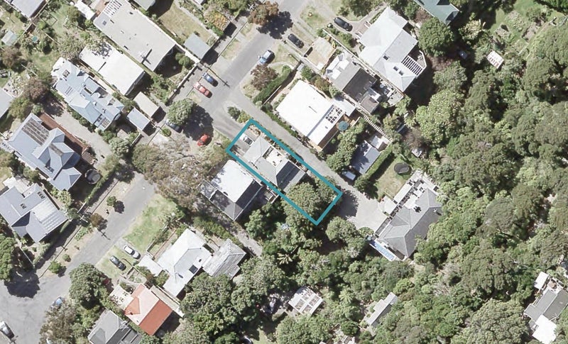 14 Mahoe Street, Eastbourne, Lower Hutt - Carousel 1