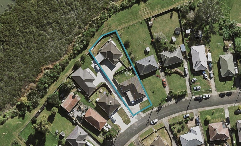 11 Billington Avenue, Otara, Auckland - Carousel 1