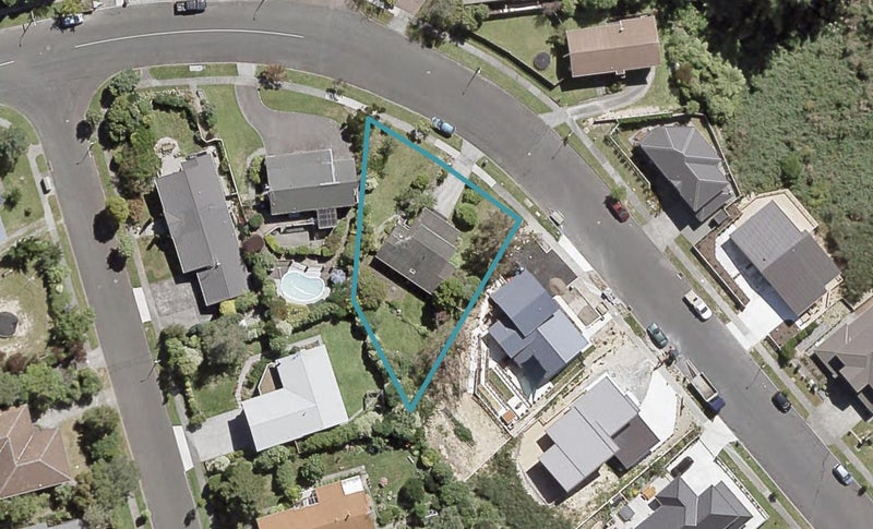 26 King Charles Drive, Kingsley Heights, Upper Hutt - Carousel 1