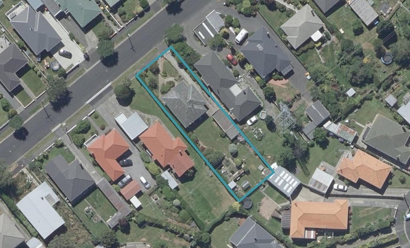 122 Centennial Avenue, Helensburgh, Dunedin - Carousel 1