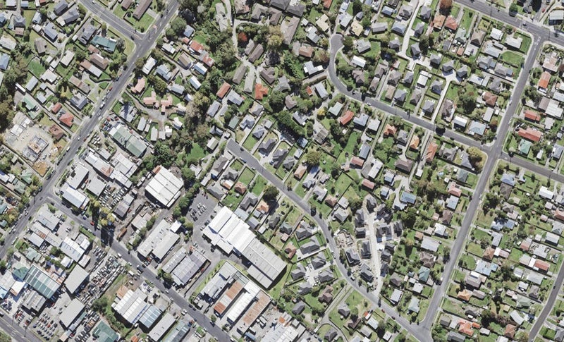 2/59 Kelman Road, Kelston, Auckland - Carousel 1