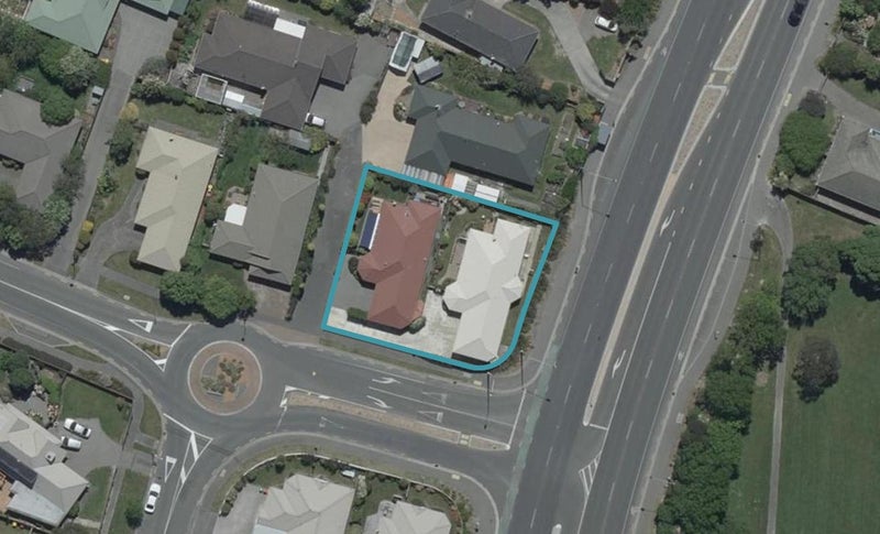 1/2 Kintyre Drive, Broomfield, Christchurch - Carousel 1
