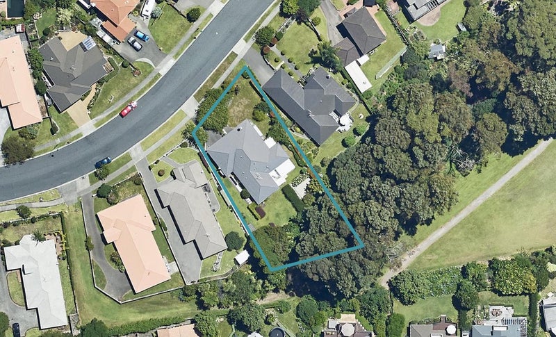 44 Bethlehem Heights, Bethlehem, Tauranga - Carousel 1