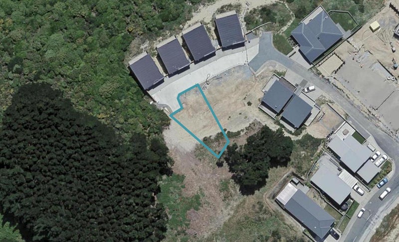 11 Spitfire Place, Newlands, Wellington - Carousel 1