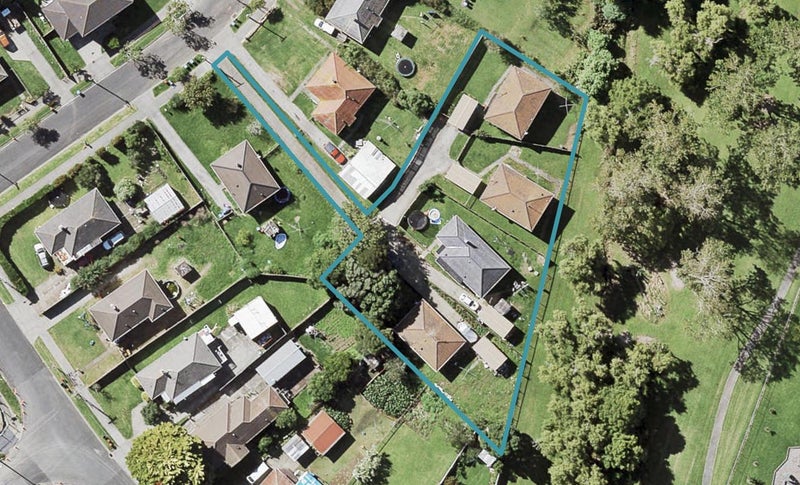 22 Ridgeway Place, Glen Innes, Auckland - Carousel 1