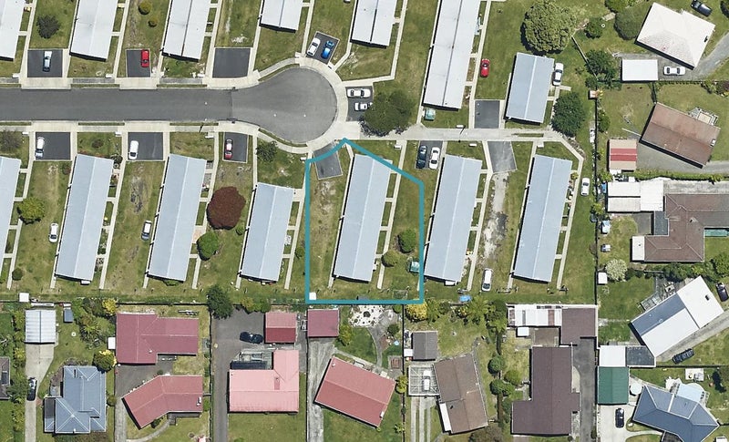20 Lucas Place, Fenton Park, Rotorua - Carousel 1