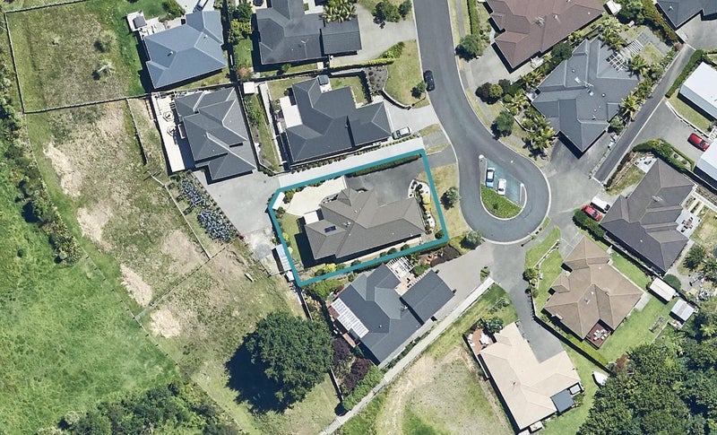 102 Sereno Vista, Bellevue, Tauranga - Carousel 1