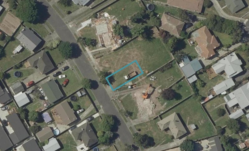 17A Exeter Crescent, Takaro, Palmerston North - Carousel 1