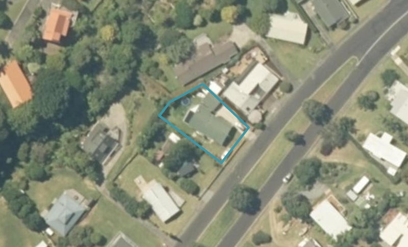 121 Onemana Drive, Whangamata - Carousel 1