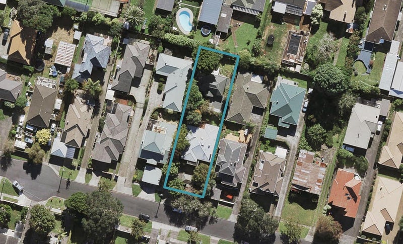 13A Rewi Road, Royal Oak, Auckland - Carousel 1