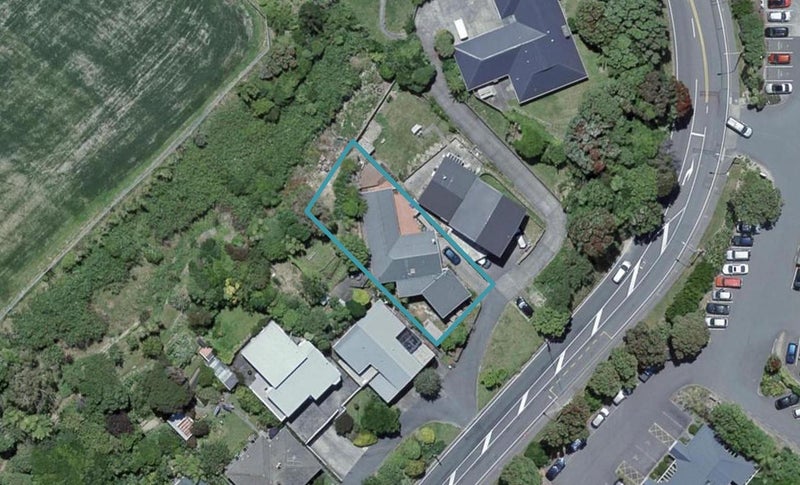 113 Churchill Drive, Crofton Downs, Wellington - Carousel 1
