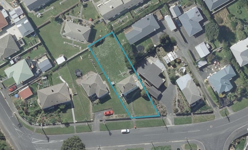 74 Aberdeen Road, Saint Clair, Dunedin - Carousel 1