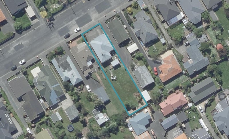 14 Coughtrey Street, Saint Clair, Dunedin - Carousel 1