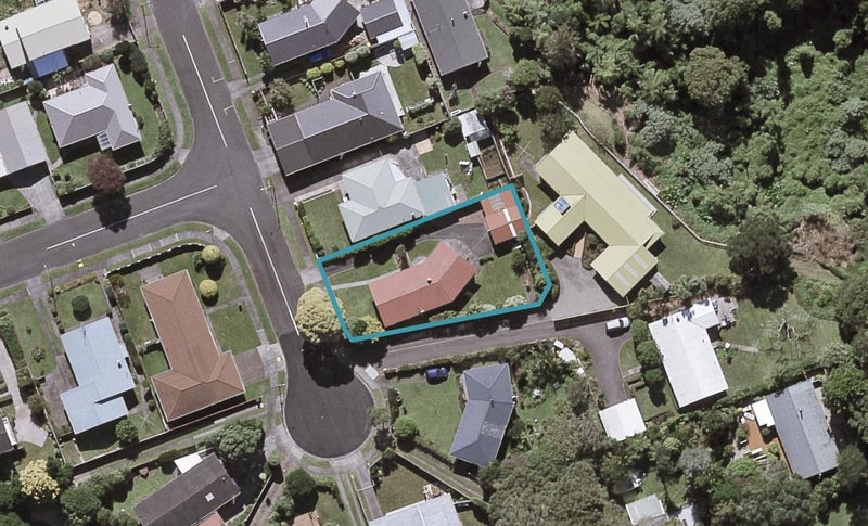 21 Waiwera Place, Merrilands, New Plymouth - Carousel 1