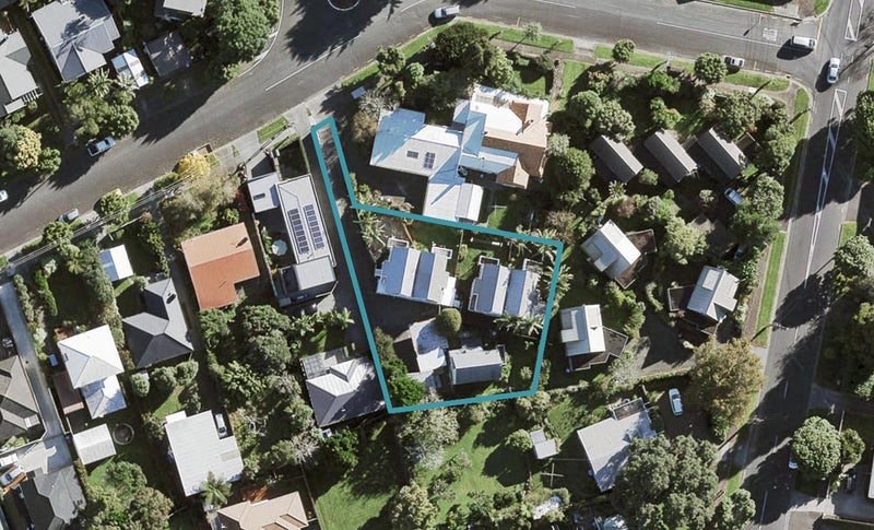3/8 Springleigh Avenue, Mount Albert, Auckland - Carousel 1