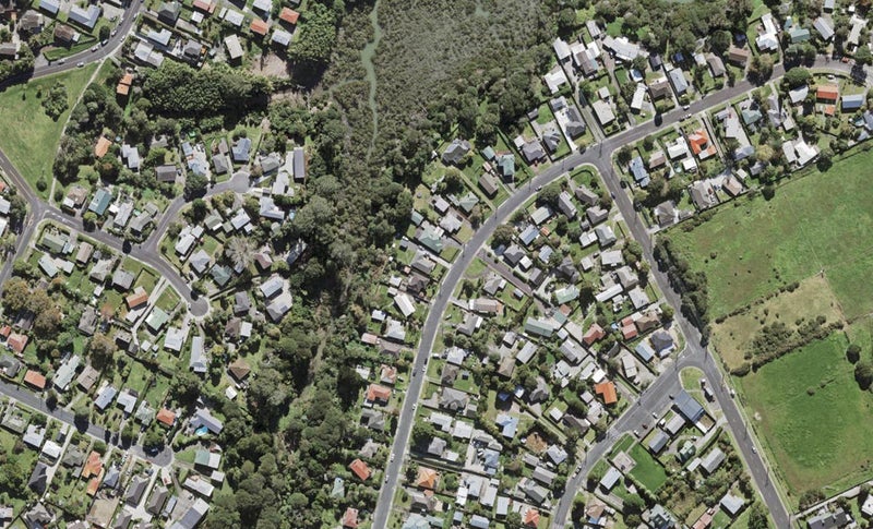 44 Glen Marine Parade, Glendene, Auckland - Carousel 1