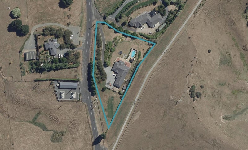 93B Wallace Road, Temple View, Hamilton - Carousel 1