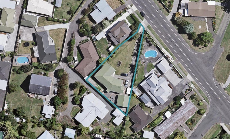 28 Neeve Road, Taradale, Napier - Carousel 1