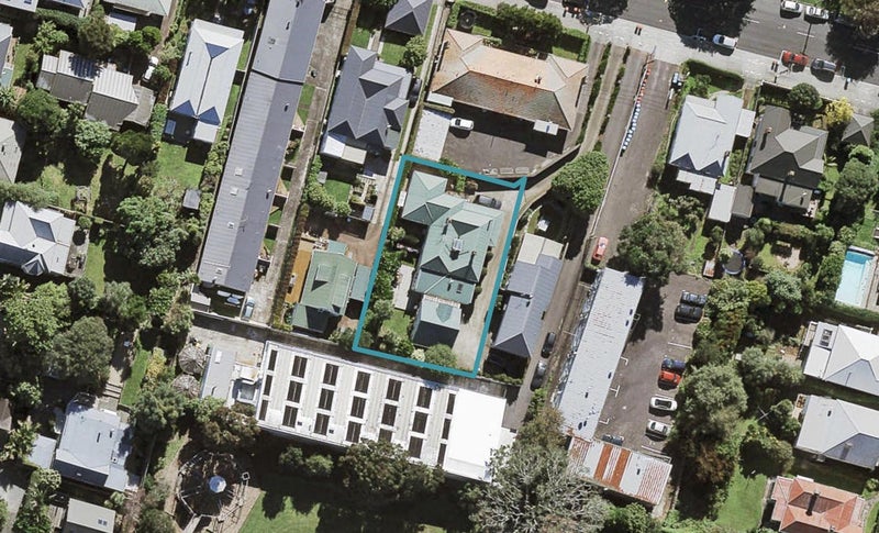 32 Bellevue Road, Mount Eden, Auckland - Carousel 1