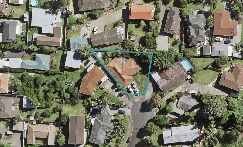 10 Hazeldene Place, Opaheke, Papakura - Carousel 1