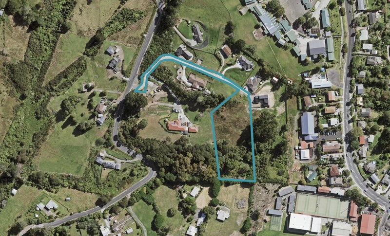 304 Birdwood Road, Massey, Auckland - Carousel 1
