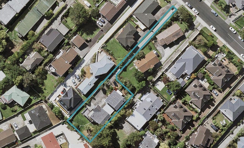 1/0 Dallinghoe Crescent, Milford, Auckland - Carousel 1