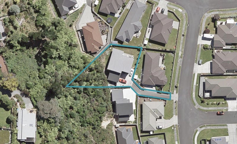 6 Aragon Grove, Kingsley Heights, Upper Hutt - Carousel 1
