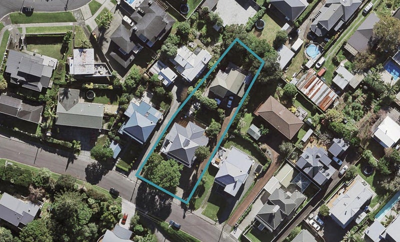 2/69 Palmerston Road, Birkenhead, Auckland - Carousel 1