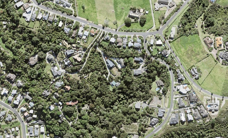 85A Roberts Road, Matakatia, Whangaparaoa - Carousel 1