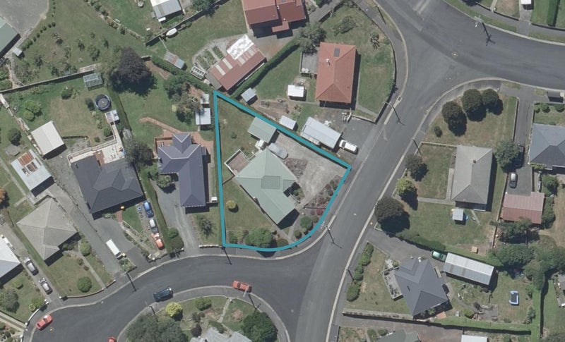 2 Blake Street, Halfway Bush, Dunedin - Carousel 1