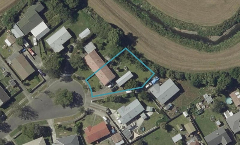 17 Charwell Place, Highbury, Palmerston North - Carousel 1