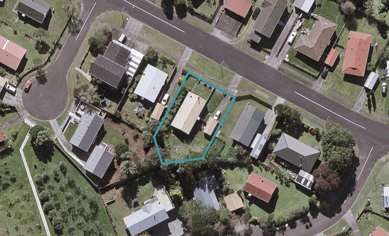 28 Kauri Street, Merrilands, New Plymouth - Carousel 1
