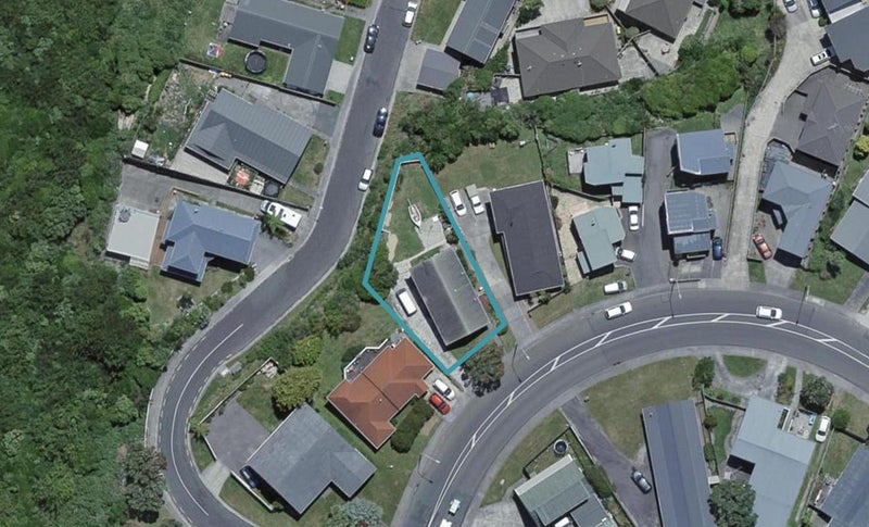 88 Stewart Drive, Newlands, Wellington - Carousel 1