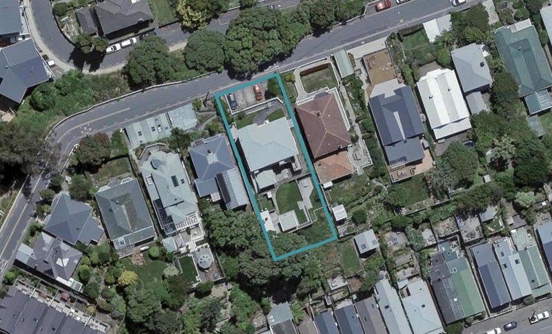 33 Bidwill Street, Mount Cook, Wellington - Carousel 1
