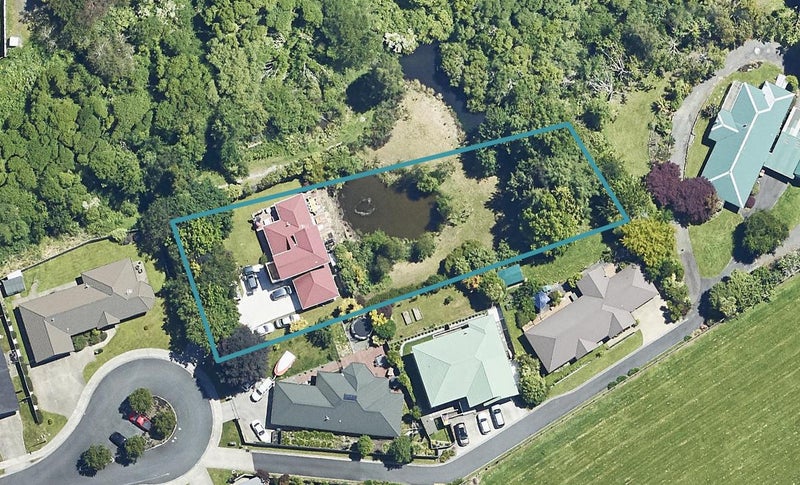 18 Heaphy Place, Pukehangi, Rotorua - Carousel 1