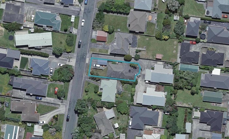 6 Warrington Grove, Newlands, Wellington - Carousel 1